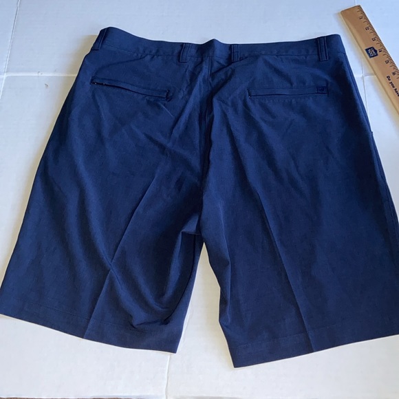 Peter Millar Shackleford Performance Hybrid Shorts men34 used in exc condition - Picture 2 of 5